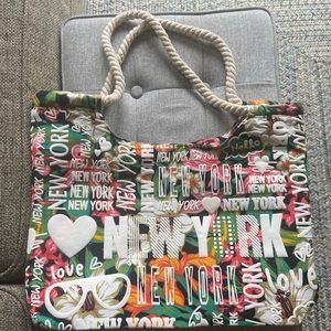 Large 15 by 18 lined tote shopping travel braided handle NYC zipper tropical bag